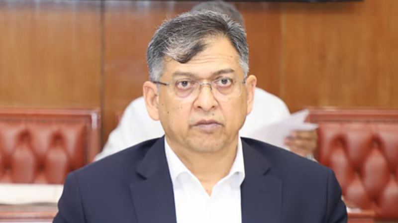 পুলিশের নতুন পোশাক ‘নেভি ব্লু শার্ট, খাকি প্যান্ট’
